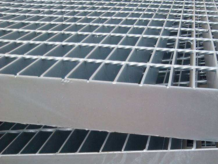 钢格栅板的常见材质和间距分类(图1)